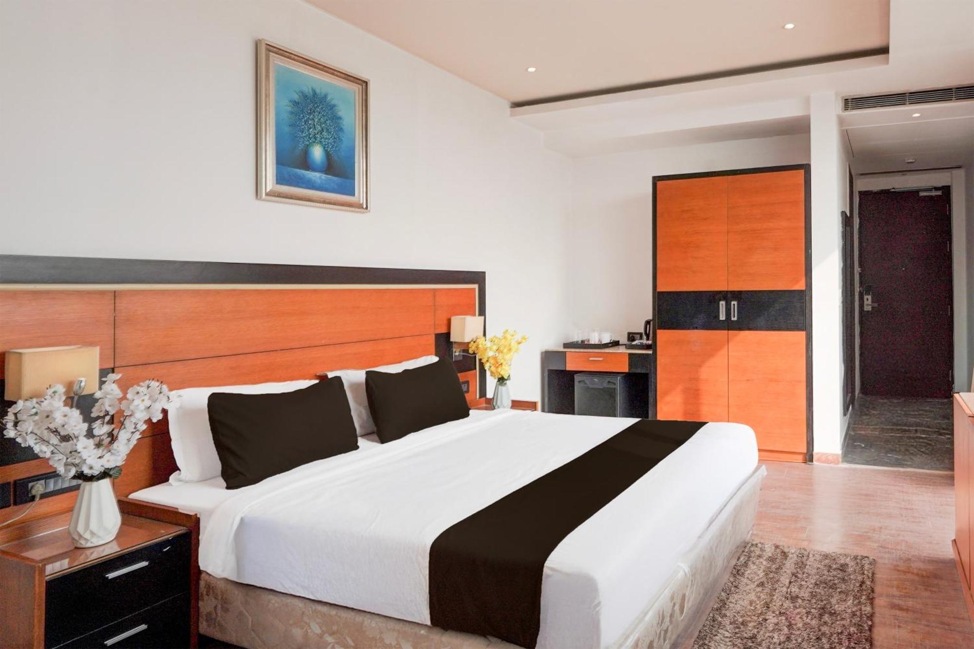 Townhouse Oak Agra Near Sultanganj Puliya Formerly Bb Grand Ngoại thất bức ảnh